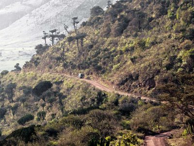 Comfort Ndutu Migration Safari, Tanzania Luxury Safari, Western Serengeti Wildebeests Migration, Authentic Cultural Experience, Ngorongoro Crater Day Trip