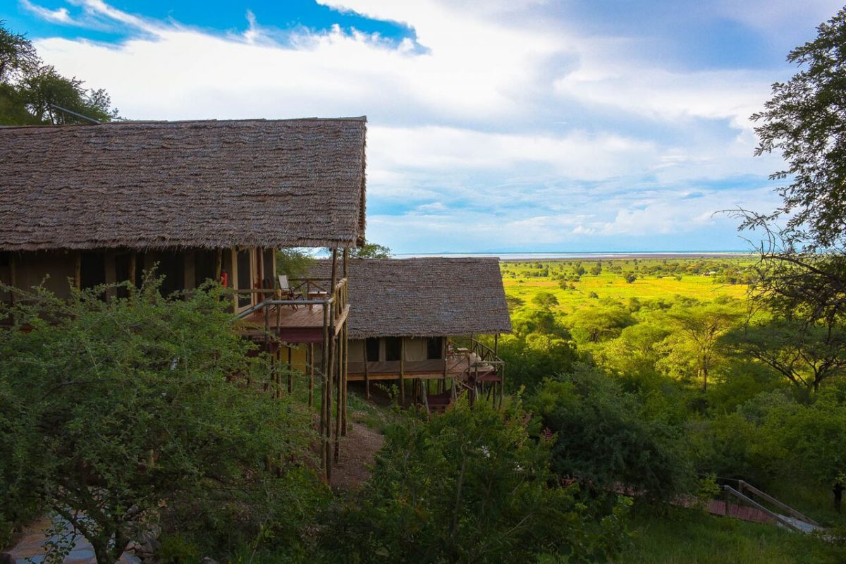 tents Sangaiwe Tented Lodge, Tarangire Mid-Range Accommodation
