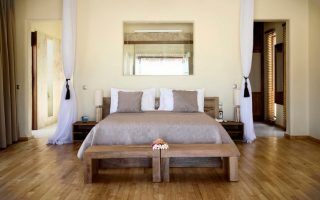 zanzibar-white-sand-luxury-villas-&-spa-rooms-villas-bedroom-04_-_767w