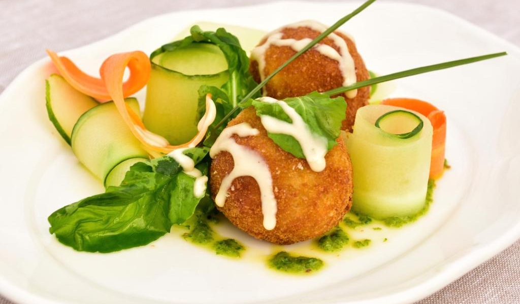 Luxury Safari Dining